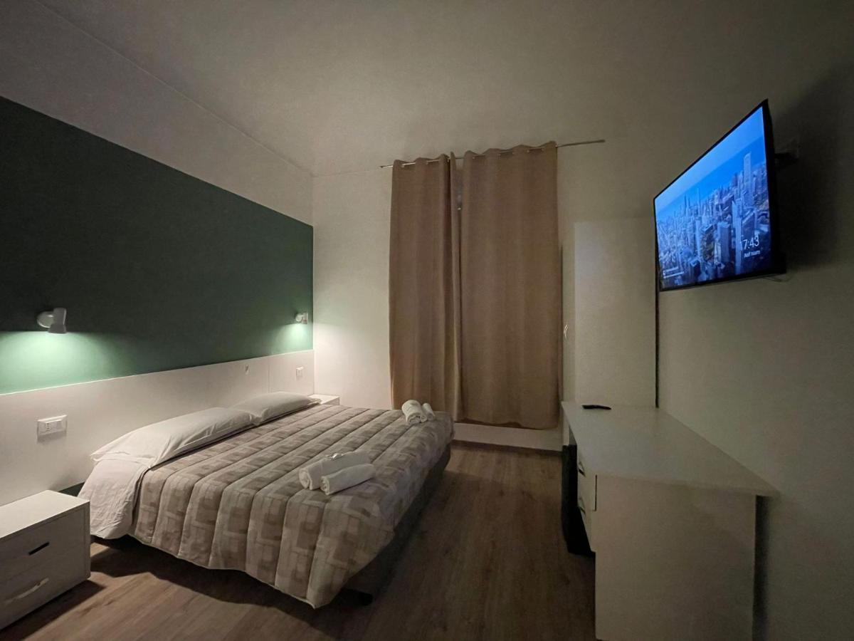 Guest House Cernaia ローマ エクステリア 写真