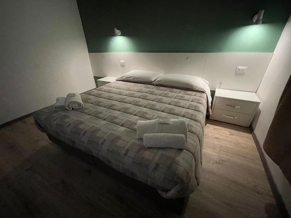 Guest House Cernaia ローマ エクステリア 写真