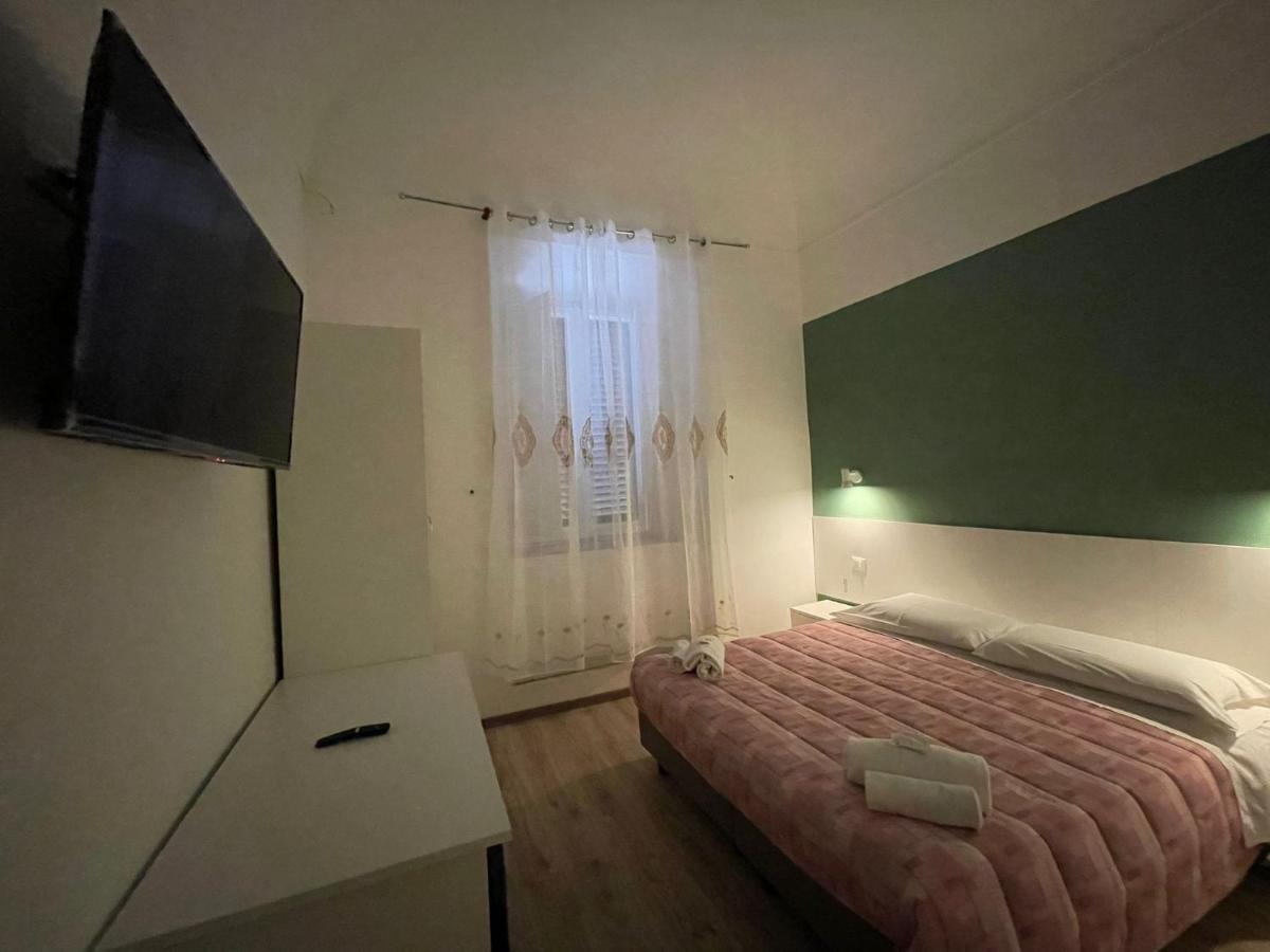 Guest House Cernaia ローマ エクステリア 写真